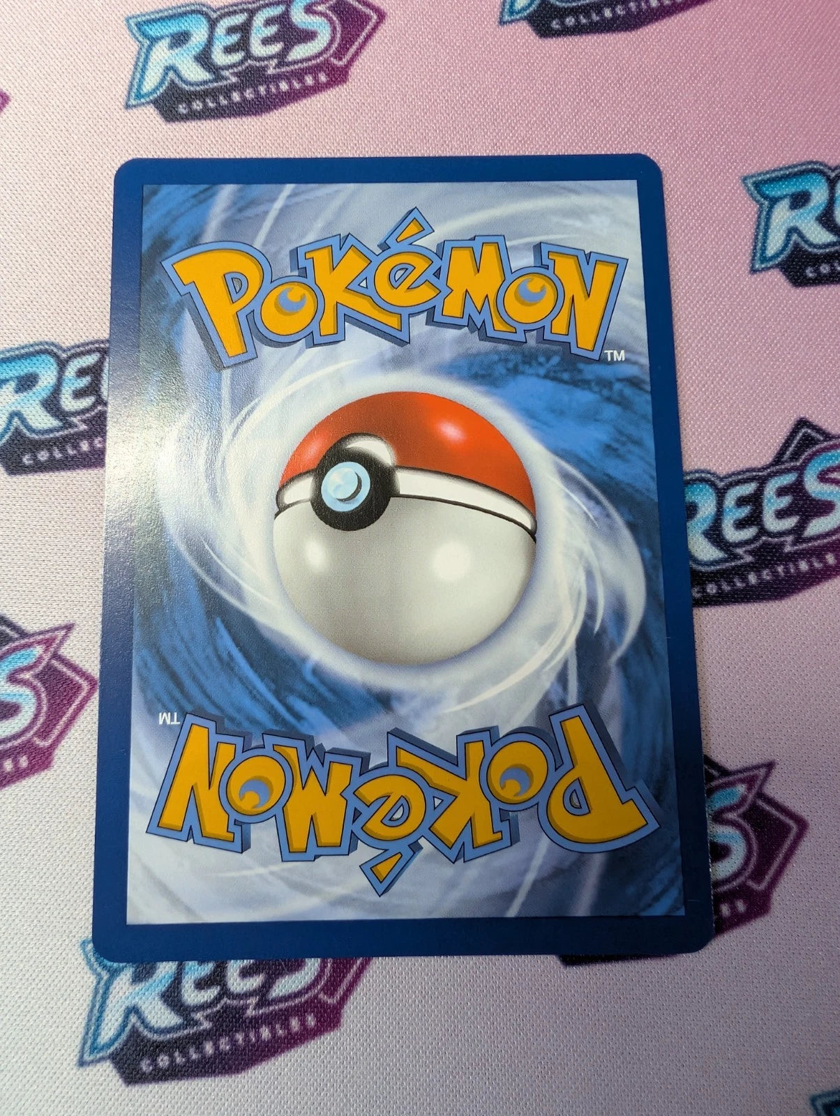 Sneasel, 061/131, Poke Ball Reverse Holo Prismatic Evolutions, Pokemon TCG